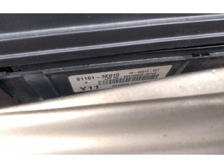 Блок предохранителей 911613E019   KIA Sorento    