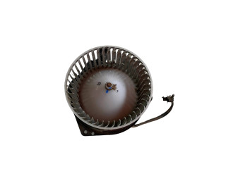 Вентилятор печки Mitsubishi L200