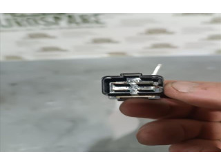 Блок предохранителей MB627895 Mitsubishi L200