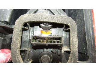 Задний фонарь левый сзади 9657977080    Citroen Berlingo   2003-2007 года