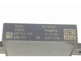 Блок управления 32137251, 32137251 Volvo XC40
