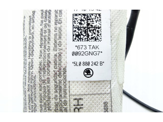 Подушка безопасности в сиденье 5L0880242B Skoda Yeti (5L)
