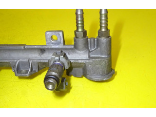 Топливная рампа 036133319   Volkswagen Golf IV  