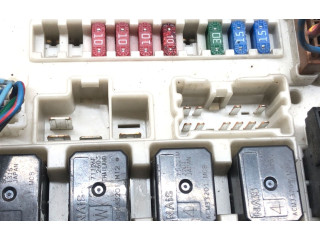 Блок предохранителей Nissan Sentra B16