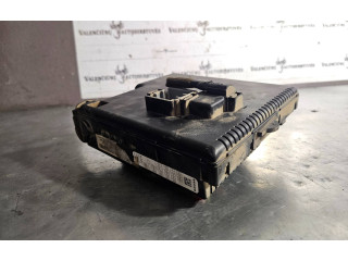 Блок предохранителей 30728273   Volvo V70    