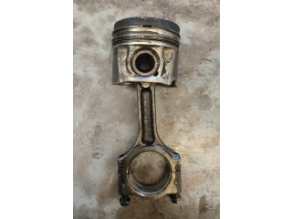  Поршень с шатуном    Nissan X-Trail T32  