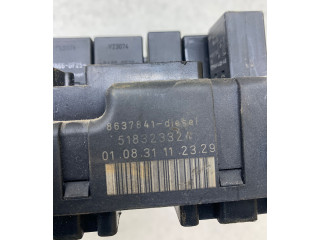 Блок предохранителей 8637841, 010831112329 Volvo V70