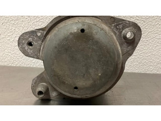 Подушка двигателя