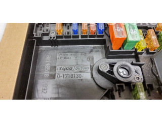 Блок предохранителей 1K0937125, 8H1405102892 Volkswagen Caddy