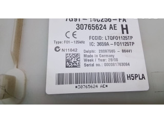 Блок предохранителей 30765624, 7G9T14C256FA   Volvo V70    