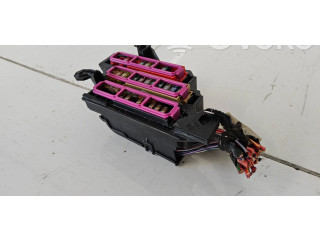 Блок предохранителей 8K0941824B Audi Q5 SQ5