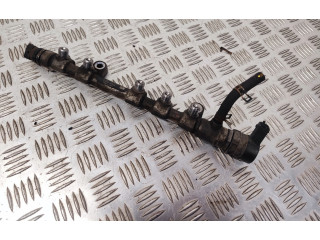 Vstřikovací lišta 2328033020, 2381033030 Toyota Verso-S 1NDTV