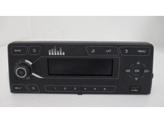 Радио/ проигрыватель CD/DVD / навигация