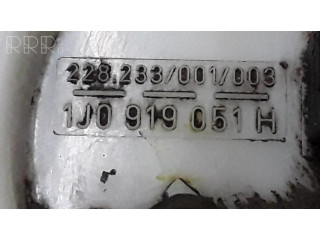 Насос топлива (в топливном баке)