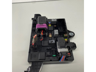 Pojistková skříňka 13302301, 365927271 Opel Astra 2012