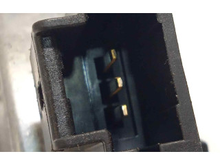 Двигатель стеклоочистителя заднего стекла 9811259980, 0390205112 Citroen C3