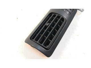 Задняя воздушная решётка