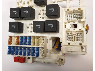 Блок предохранителей  9148004   Volvo 960    