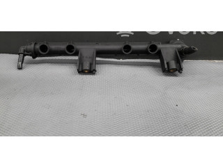 Топливная рампа 7700870914   Renault Clio II  