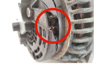 Генератор 30667788, 0124625024 Volvo XC90