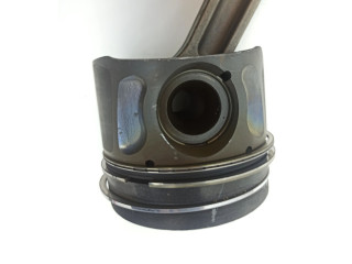 Поршень с шатуном 306DT H268X Land Rover Range Rover Sport L494