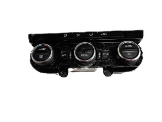 Блок управления климат-контролем 5E0907044AB Skoda Octavia Mk3 (5E)