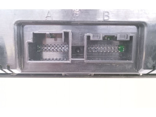 Блок управления климат-контролем Skoda Fabia Mk3 (NJ)