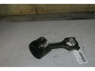 Поршень с шатуном 940B4000 Jeep Renegade