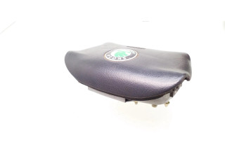 Подушка безопасности водителя 1U0880201 Skoda Octavia Mk1 (1U)