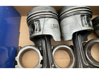 Поршень с шатуном LD28 12010V5762 Nissan Laurel