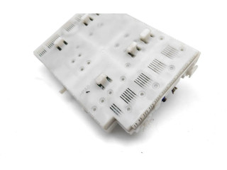 Блок предохранителей BG9T-14A073-BK Ford Mondeo MK IV