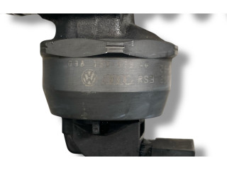 Форсунка 0414720215, 038130073ag Volkswagen Golf Plus BKC