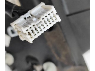 Зеркало электрическое Nissan Titan - года