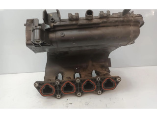 Vstřikovací lišta 8200880099   Renault Sandero I     