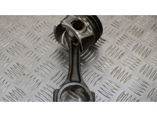 Píst 03L107065G Audi A6 S6 C6 4F pro naftový motor 2.0 CAHA