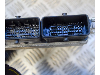 Блок управления двигателя 237103008R, 237102806R   Dacia Sandero