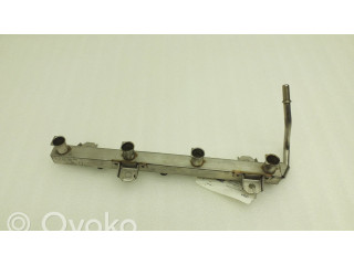 Топливная рампа 7530420, 7526892 BMW Z4 E85 E86 2.0 для двигателя N46b20b