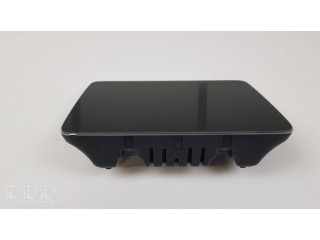 Радио/ проигрыватель CD/DVD / навигация