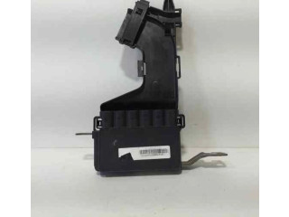 Pojistková skříňka Řídící jednotka BSM K9K830, 86438   Renault Megane III 2009