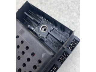 Блок предохранителей 000000028263, 9494342   Volvo S80    