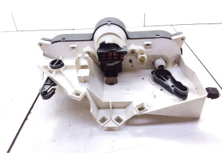 Блок управления климат-контролем MB947678, MB947677 Mitsubishi Carisma