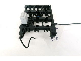 Блок предохранителей  1T1937503A, 1T1937503A   Volkswagen Touran I    