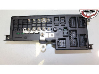 Блок предохранителей 30728008 Volvo S60