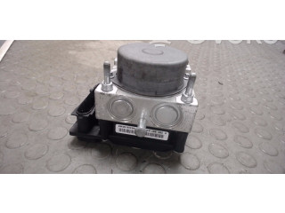 Блок АБС 8201063079, 220310 Dacia Sandero 2008 - 2012 года