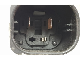 Топливная рампа 8665631, 8656548   BMW 1 F40 1.5 