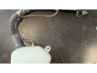 Бачок оконной жидкости