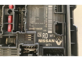 Блок предохранителей 284B71965R, 284C02176R Dacia Jogger