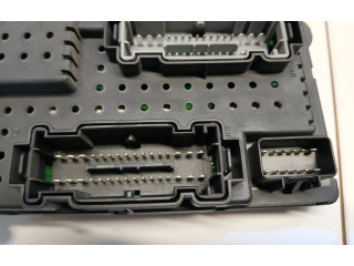 Блок предохранителей 30728512, 00006166384 Volvo S60