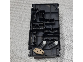 Блок предохранителей 82241SG071, 610107   Subaru Forester SJ    