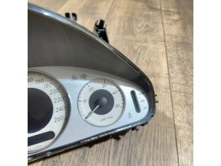 Přístrojová deska Mercedes-Benz E W211 2004 A2115403611, 110080664